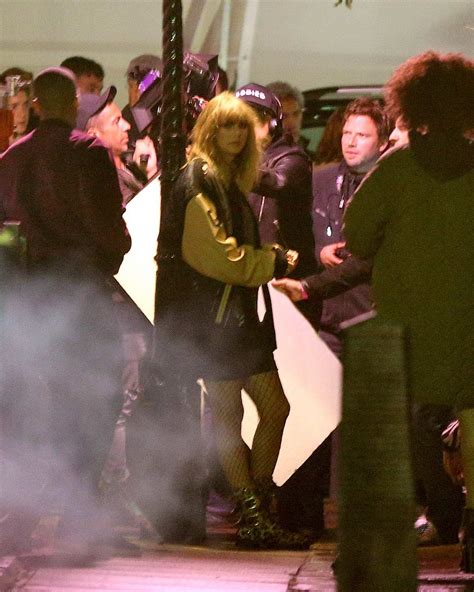 Taylor Swift Films Her New Music Video In London
