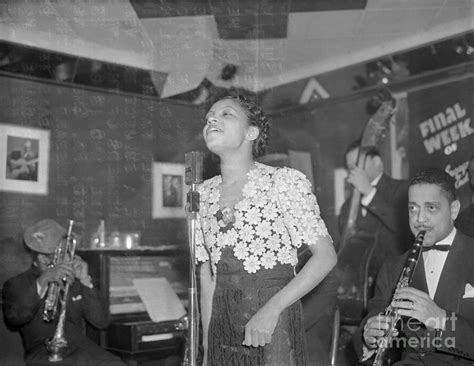 maxine sullivan singing by bettmann