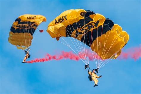 Dvids Images The Us Army Parachute Team Teach Local Nc Soldiers