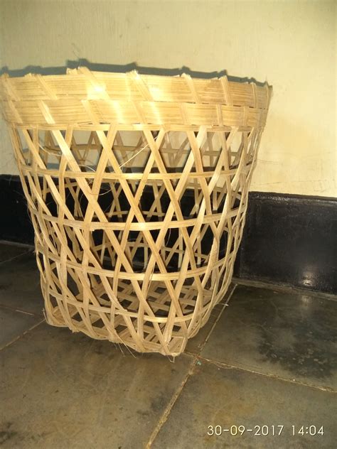 Lampu dinding hias anyaman bambu. Cara Membuat Tempat Sampah Dari Anyaman Bambu - Sebuah Tempat