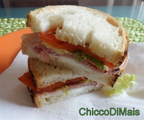 We did not find results for: Panino con prosciutto cotto stracchino e peperoni