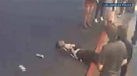 Video Man Knocked Unconscious Outside Palms Restaurant In Unprovoked