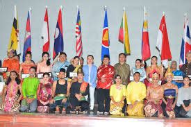 Kerjasama ASEAN Di Bidang Sosial Dan Budaya Ngiring Melajah