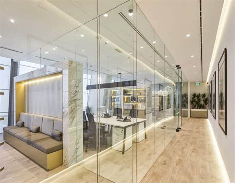 A Modern And Full Of Luxury Offices Which Develops The Creativity Of