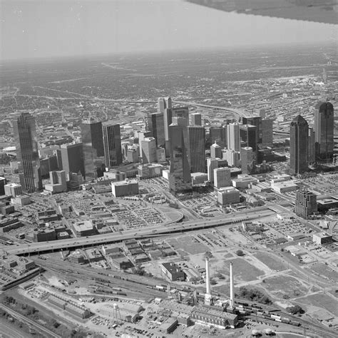 Downtown Dallas aerial, 1990 | Digital Gallery Beta