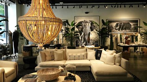 Banana Republic Wants to Outfit Your Home, Too - The New York Times