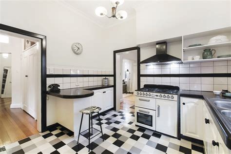 115 Cowderoy Street St Kilda West 494526 Marshall White