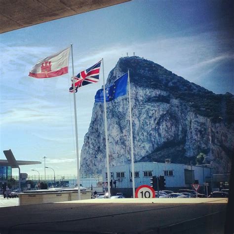 Gibraltarspain Border Crossing Dempsey King Of Barnstorm Pint