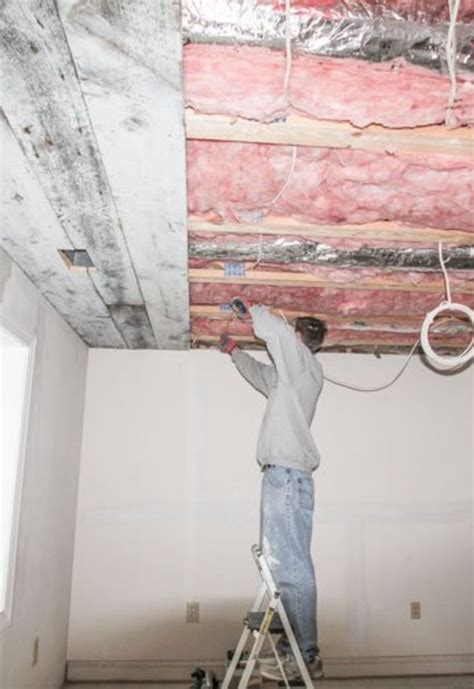Learn how to install fiberglass roll or batt insulation in your open walls—before the drywall goes in place. DIY Projects for the Home | Basement ceiling insulation ...