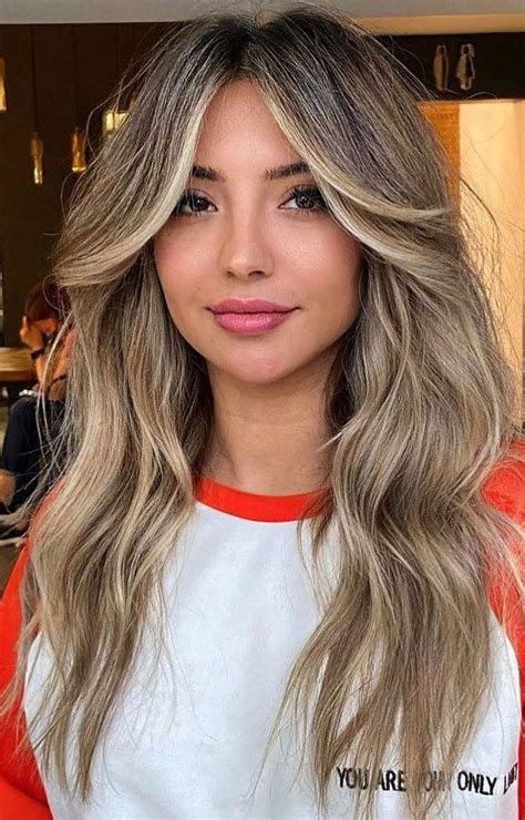 50 Flattering Blonde Highlights Ideas For 2022 Blonde Highlights Curtain Bangs Pale Skin
