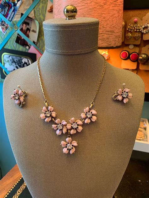 Vintage Kramer Pink Thermoset Necklace With Matching Clip On Etsy