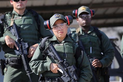 Photos Show What It Takes To Be A Us Border Patrol Agent Laredo Morning Times