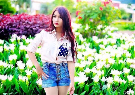 Woman Thailand Pornpitchaya From Chiang Mai 24 Yo Hair Color Red