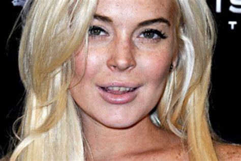 Lindsay Lohan Strips Off For Playboy Report