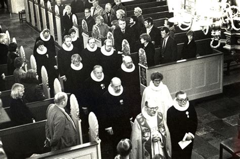Henrik christiansen var født københavn og teologisk kandidat fra københavns universitet i 1946. "Trist, det er hvad det er" | navnligthy.dk
