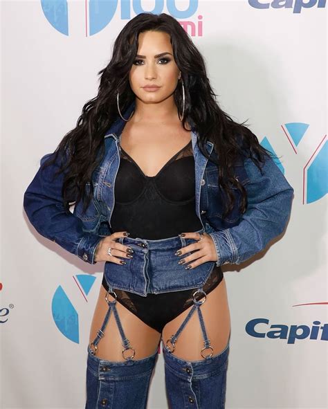 Sexy Demi Lovato Pictures Popsugar Celebrity Photo 31