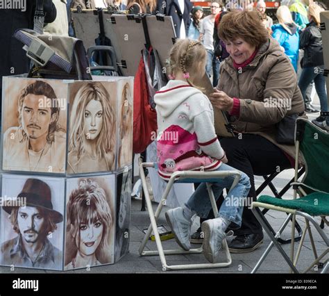 Street Portrait Artist Hi Res Stock Photography And Images Alamy