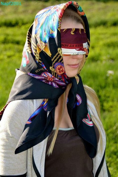 Pin By Сергей Брынзей On Silk Satin Scarf Bound Mask Ladies Head Scarf Head Scarf Tying