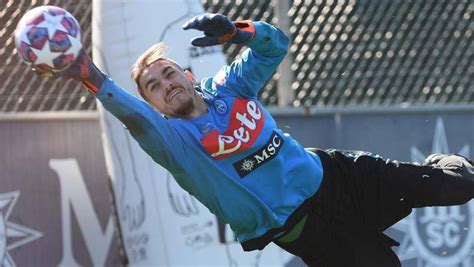 Napoli Nuovo Infortunio Per Meret Torna Tra Due Settimane La