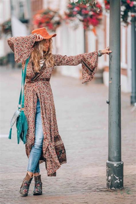 Bohemian Outfits For Summer: 20 Boho Chic Essentials 2021 - Fashion Canons