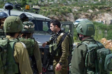 Idf Assailant Tries To Stab Soldiers Outside Ariel In West Bank Is