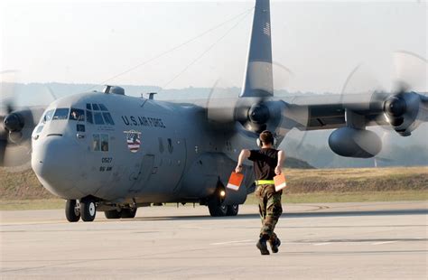 Teen Stowaways Body Found In Us Air Force Cargo Plane Wheel Well At