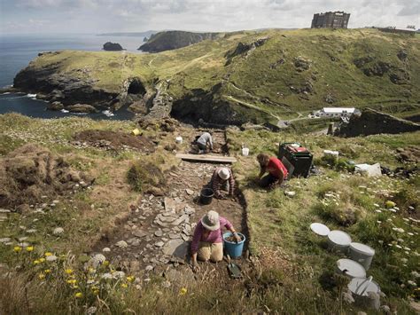 Archaeologists Believe They Have Found King Arthurs Castle Ancient Code