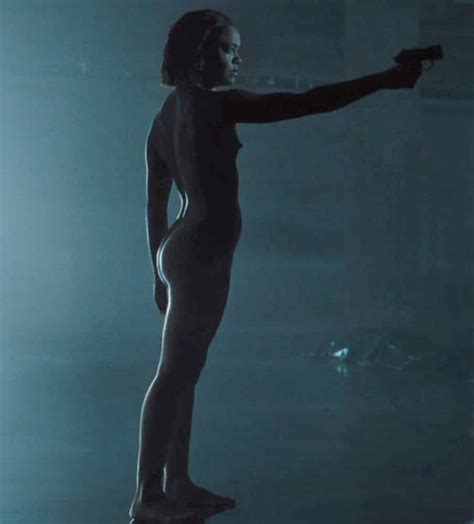 Tessa Thompson En Un Desnudo Completo De Su Precioso Cuerpo