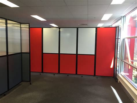 Using Custom Whiteboards In Office Partitions To Aid In Office