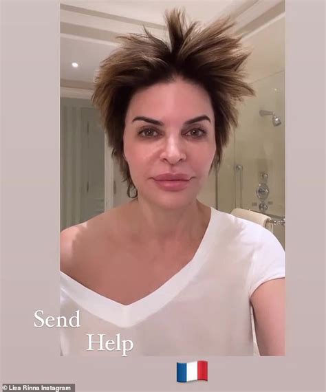 Lisa Rinna Is Almost Unrecognizable With No Makeup On And Wild Hair At