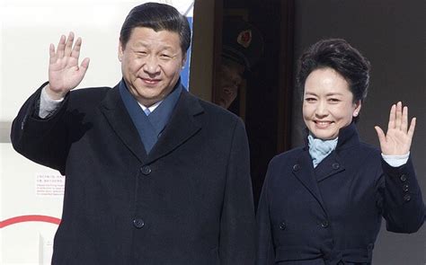 China S First Lady Peng Liyuan A Perfectly Scripted Life