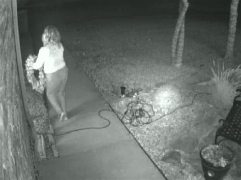 Ms Grinch Caught On Camera Stealing Christmas Decorations Cbs Texas