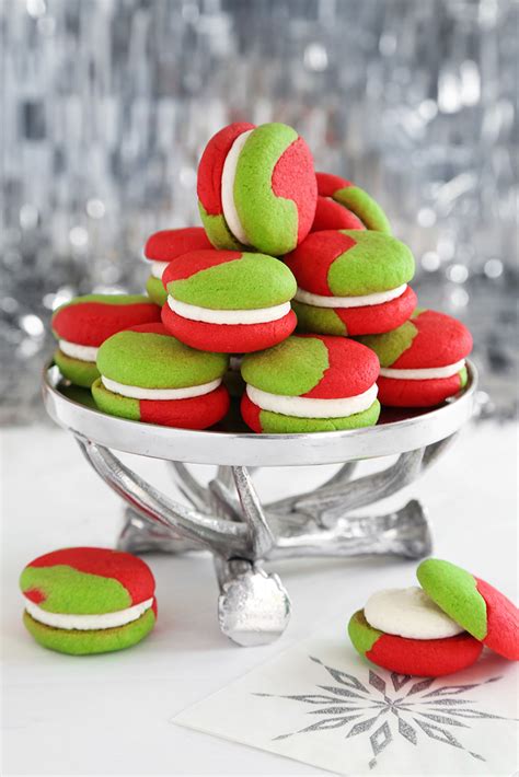 Why this recipe is best. Green & Red Cream Cheese Sugar Cookie Sandwiches ...