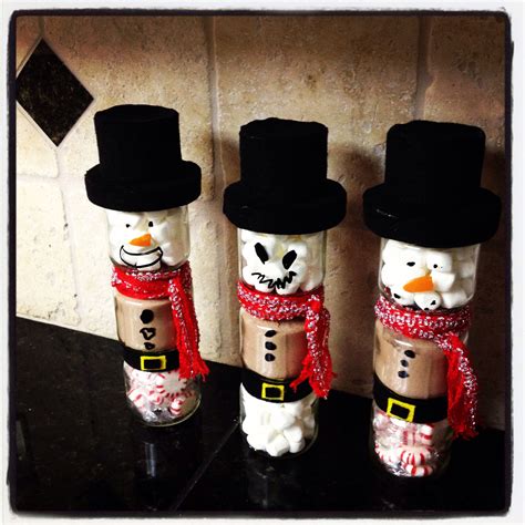 Diy Snowman Ts For Christmas Using Baby Food Jars Filled With