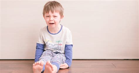 7 Strategies To Handle Toddler Tantrums At Bedtime