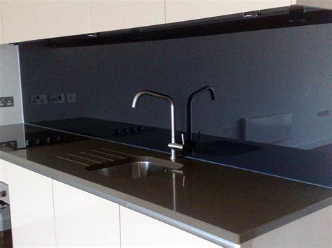 The kitchen worktop is also a working area. Coloured Glass Splashbacks - Order Online - Glasstops UK