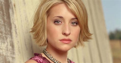 Everythingforyou Smallville Actor Allison Mack Released From Prison Today