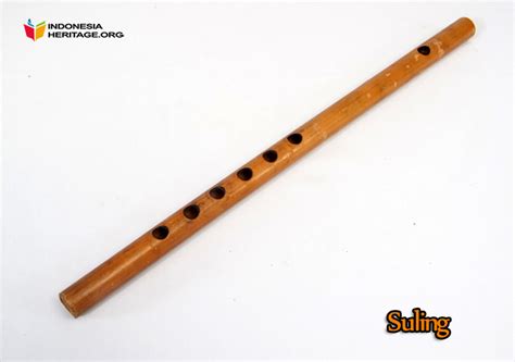 Kenong basemah dimainkan dengan cara dipukul menggunakan pemukul khusus. Alat Musik Seruling Bambu
