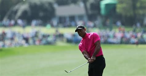 A 14 meses de su grave accidente Tiger Woods regresó al golf así fue