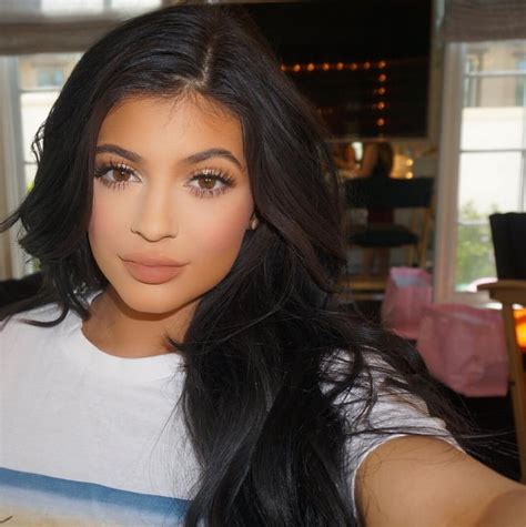 Kylie Jenner Launching Beauty Site Popsugar Beauty