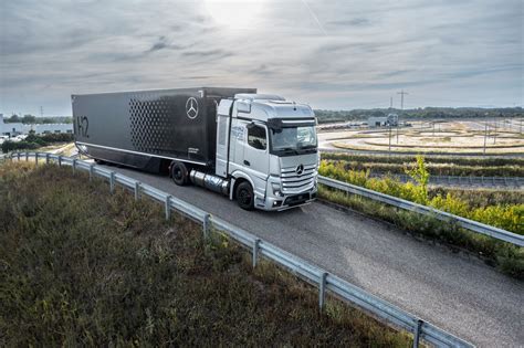 Daimler Testet Lkw Mit Fl Ssigwasserstoff Jesmb