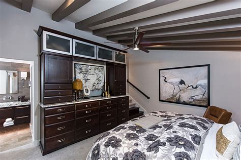This Master Bedroom Looks More Spacious Without Overly Large Furniture