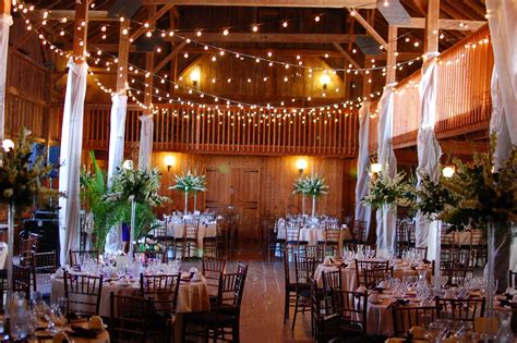 Dreaming of a rustic wedding? Wedding Venue Series: The Best Wedding Venues in CT