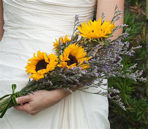 20 Stunning Sunflower Wedding Bouquets Fiftyflowers