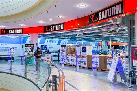 Mediamarkt Und Saturn In Dresden Werden Gestürmt Das Ist Der Grund