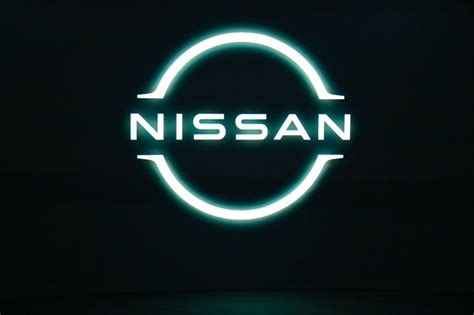 Pertama Kali Dalam 20 Tahun Nissan Luncurkan Logo Baru