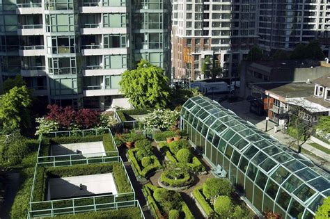 Urban Rooftop Gardening In High Rise Buildings Rooftop Garden Urban