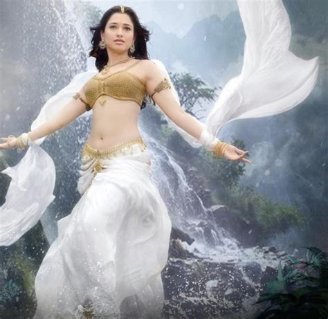 Tamanna Bhatia Navel In Bahubali Hindi Movie Half White Lehenga