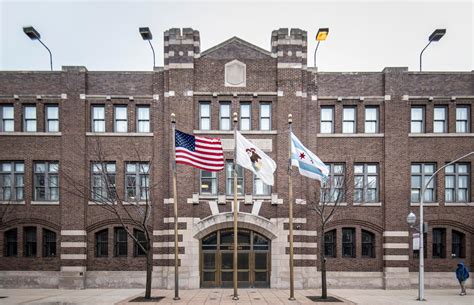 Whats That Building The Eighth Regiment Armory Wbez Chicago