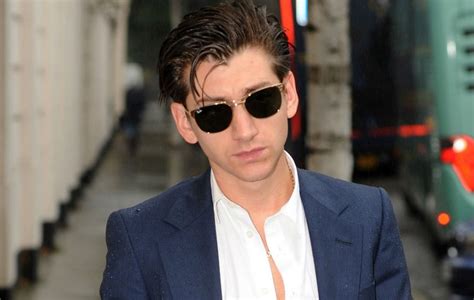 That classic rock n' roll look - get up to 50% off Ray-Ban sunglasses - NME